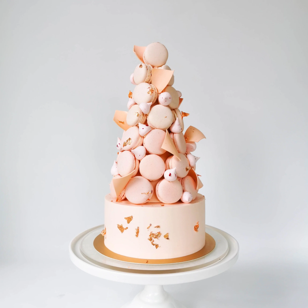 MACARON-TOWER-AND-CAKE